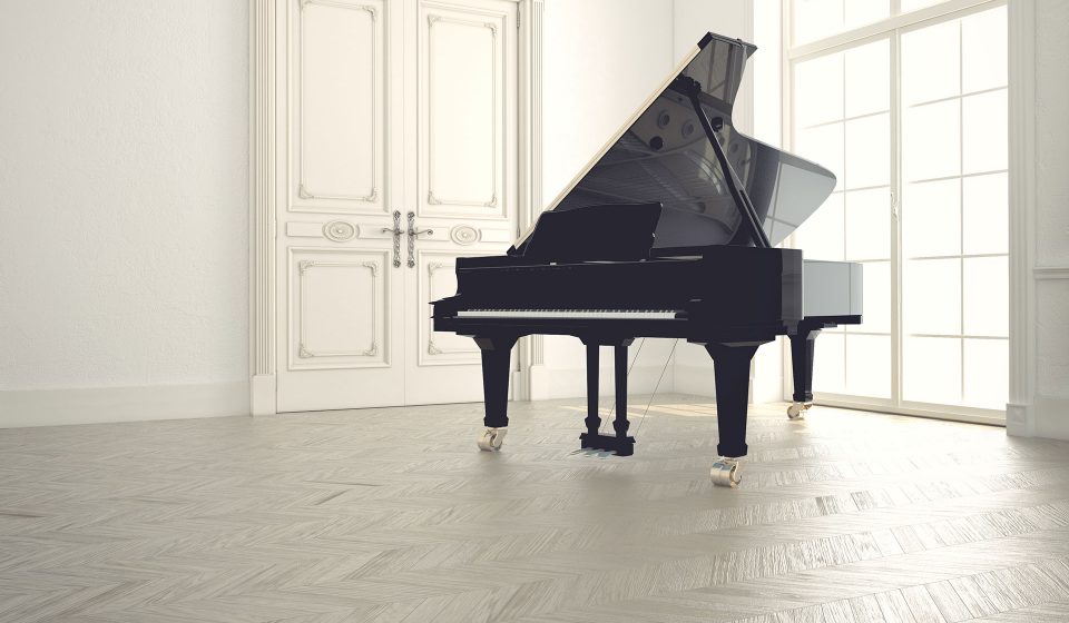 WHG Luton Piano